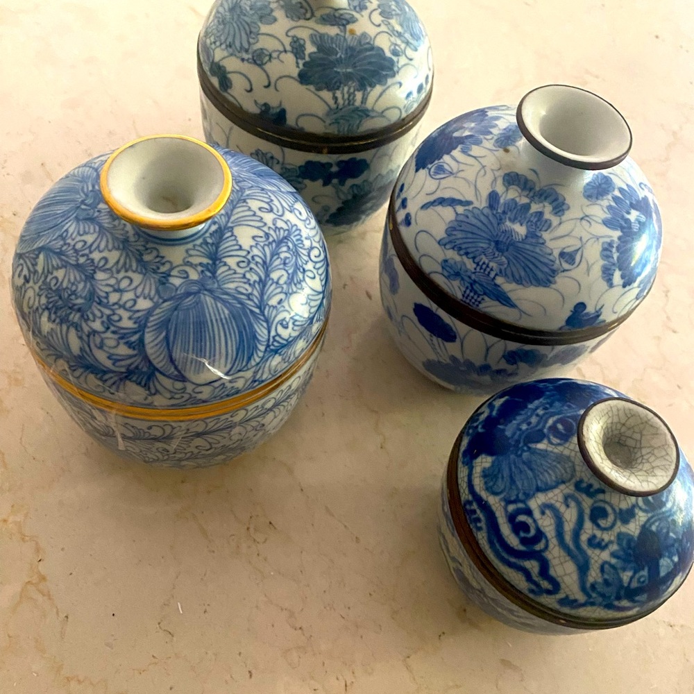 4 decorative jars blue ceramic assort size
